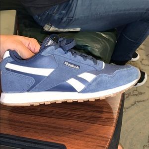 Reebok sneakers- navy blue